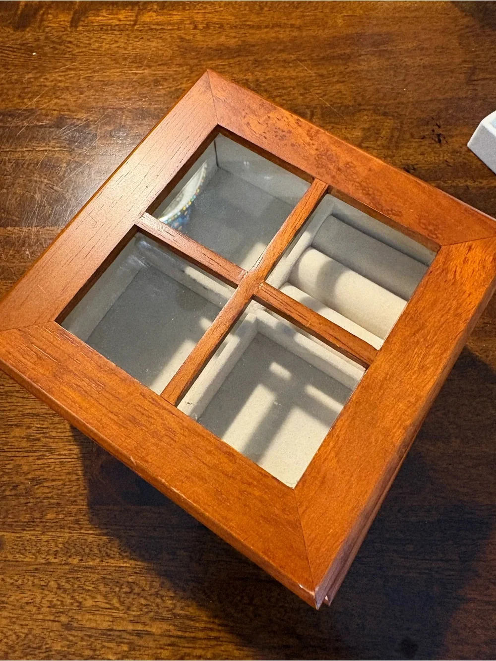 Vintage Mele swivel open wood jewelry box